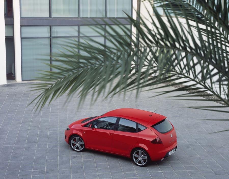  Seat Altea 2002 года  (фото 2 из 5)
